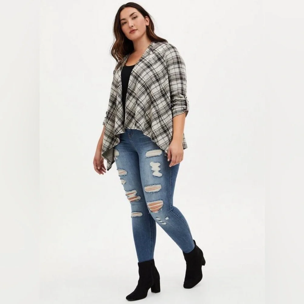 Torrid Plus Size Black and Ivory Drape Cardigan Jacket - Picture 1 of 13